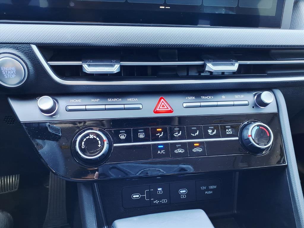 2025 Hyundai SONATA SE