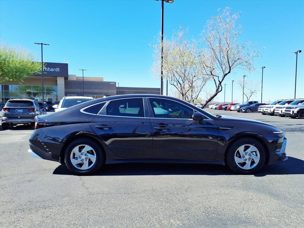 2025 Hyundai SONATA SE
