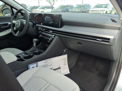 2026 Hyundai SONATA SE