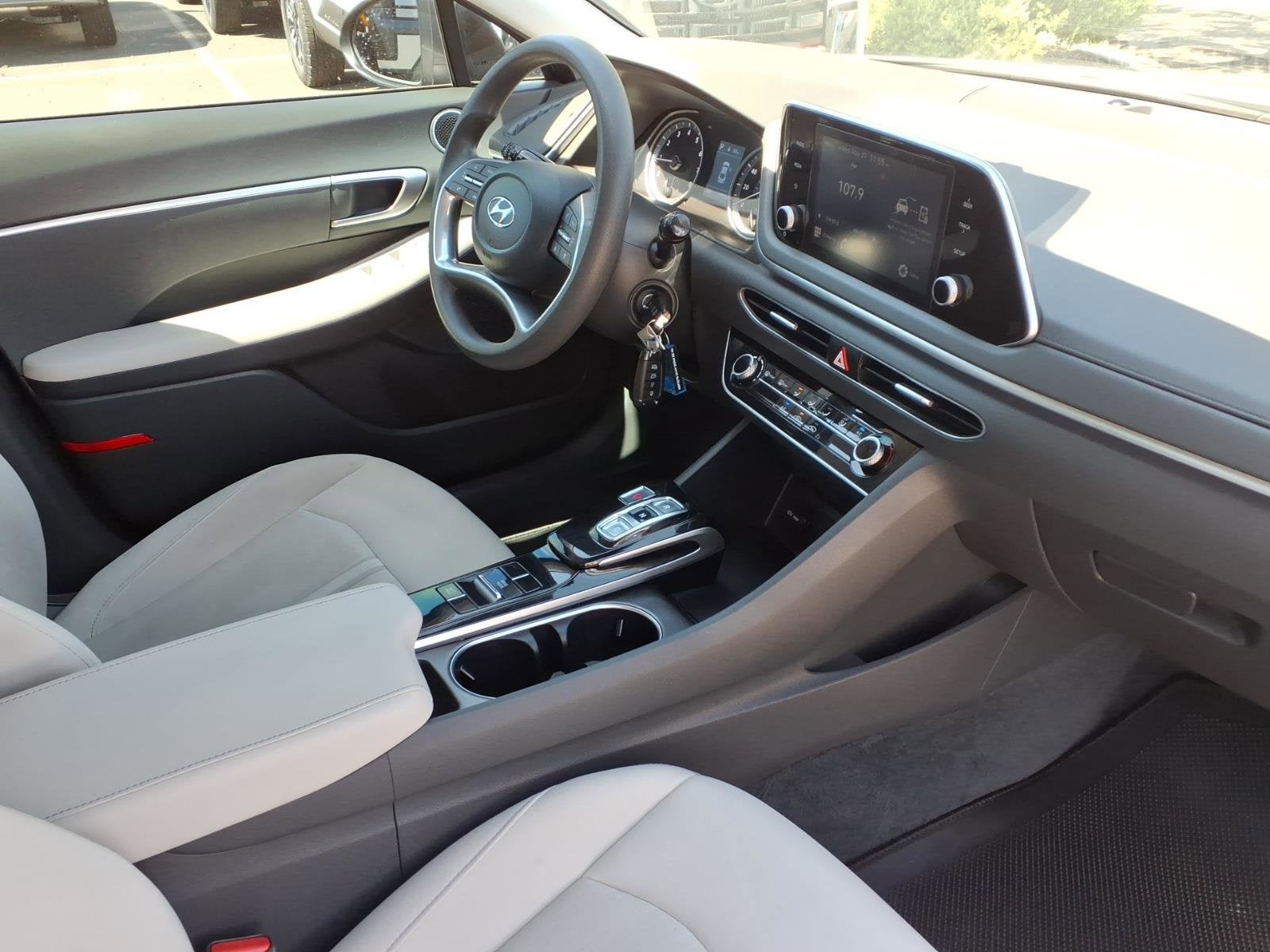 2023 Hyundai SONATA SE