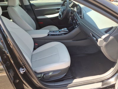 2023 Hyundai SONATA SE