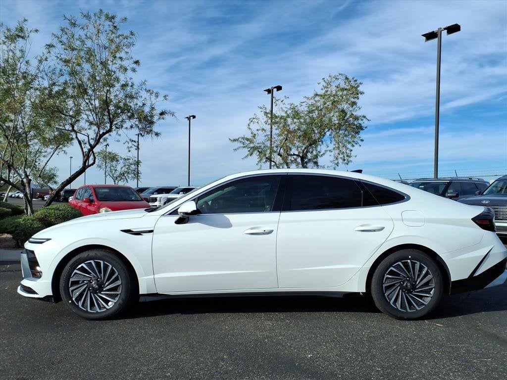 2026 Hyundai SONATA HYBRID SEL