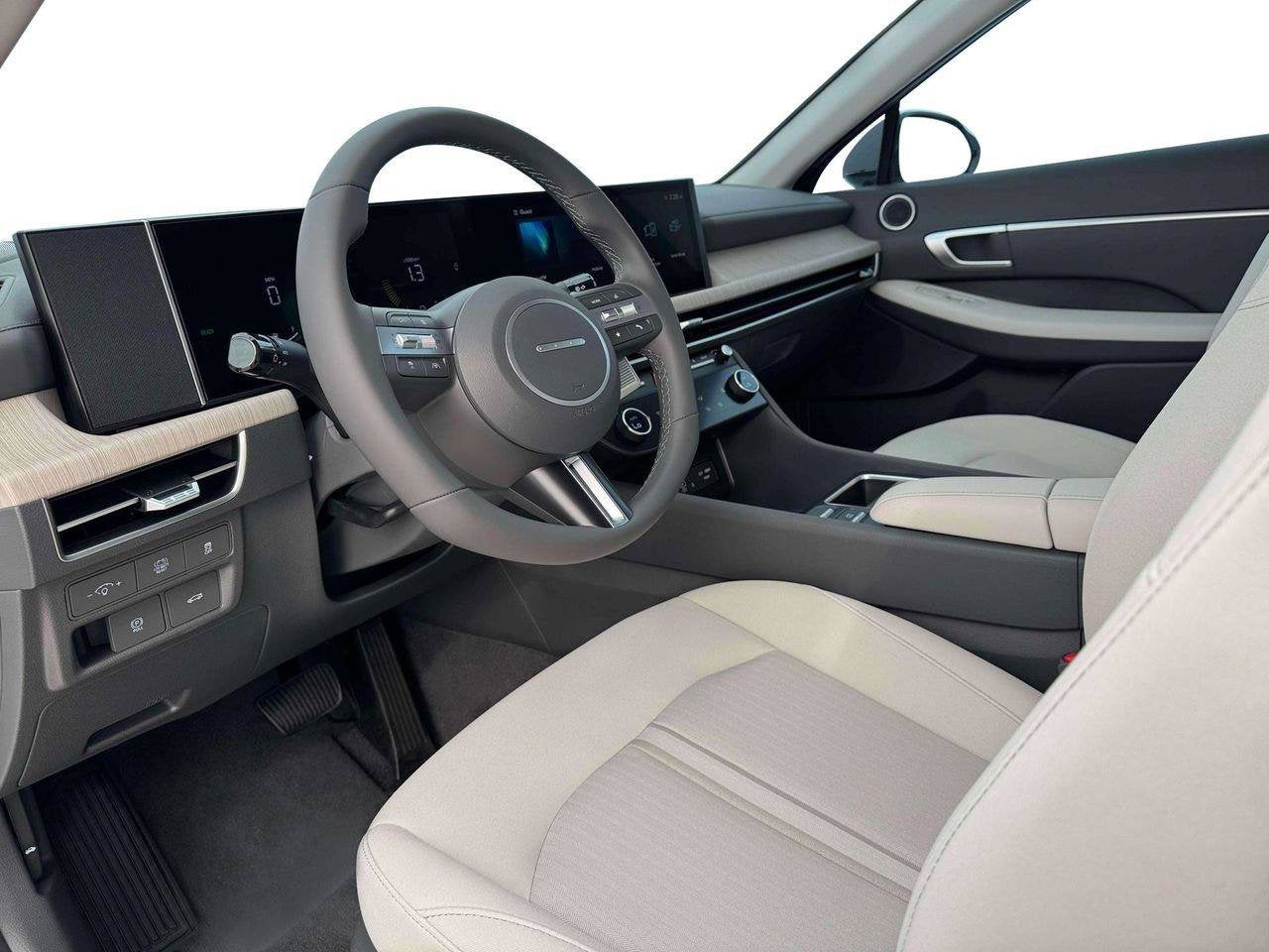 2026 Hyundai SONATA HYBRID SEL