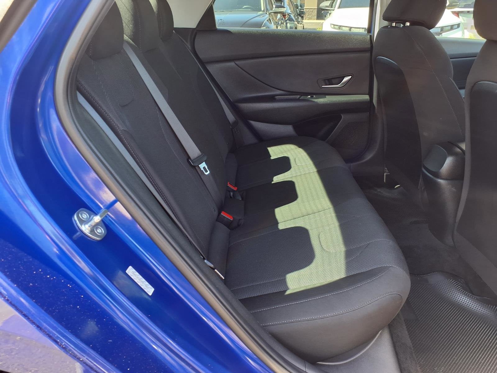 2023 Hyundai ELANTRA SE