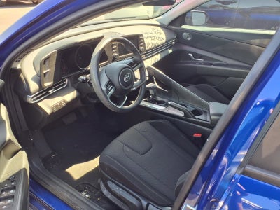 2023 Hyundai ELANTRA SE