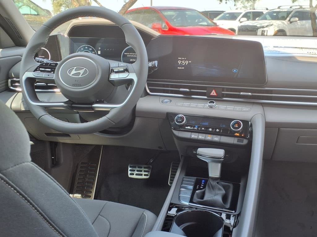 2025 Hyundai ELANTRA HYBRID SEL Sport