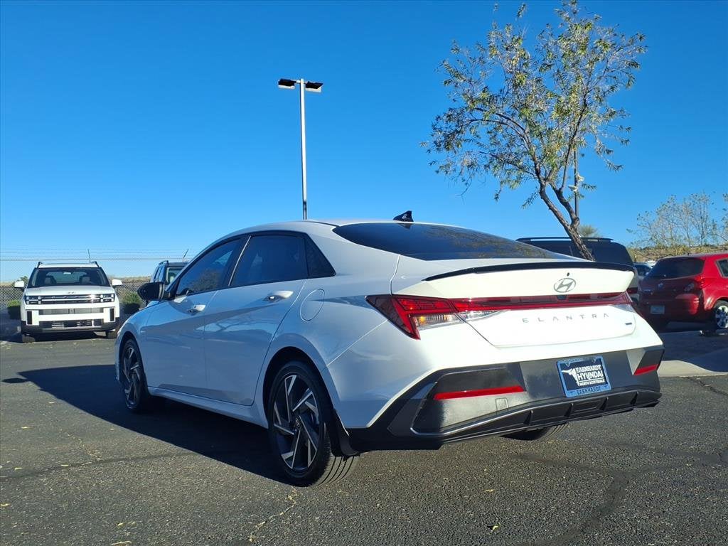 2025 Hyundai ELANTRA HYBRID SEL Sport