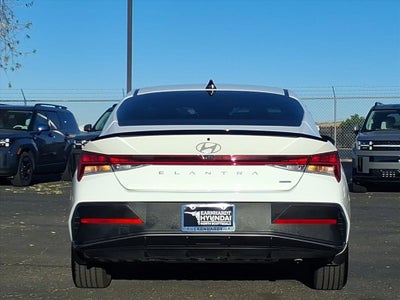 2025 Hyundai ELANTRA HYBRID SEL Sport