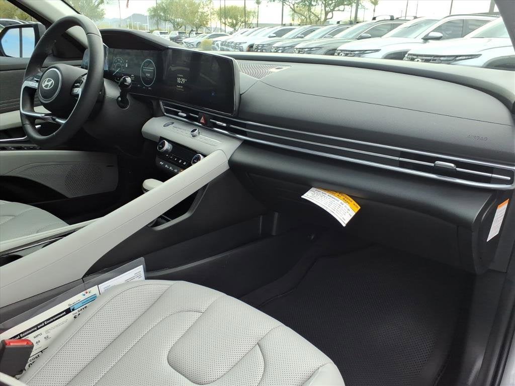 2025 Hyundai ELANTRA HYBRID Limited