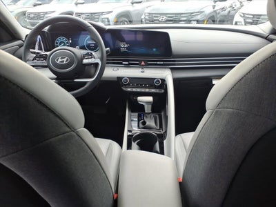 2025 Hyundai ELANTRA HYBRID Limited