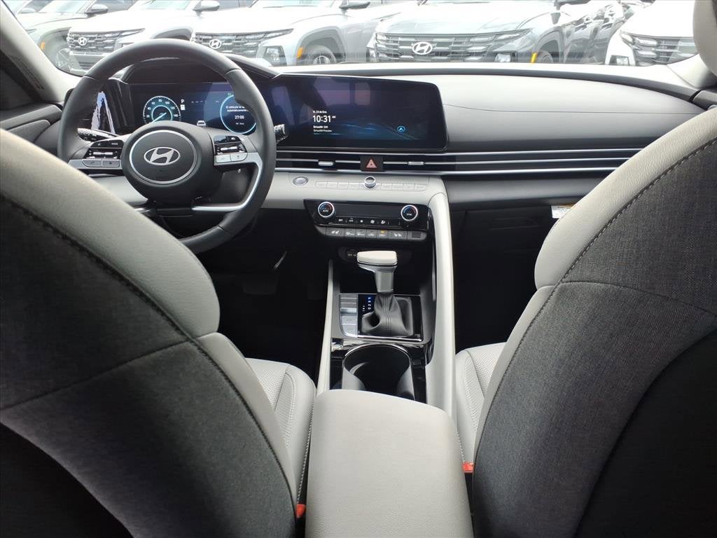 2025 Hyundai ELANTRA HYBRID Limited