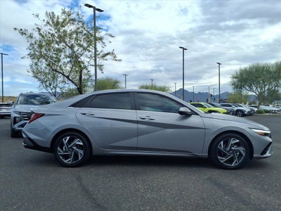 2025 Hyundai ELANTRA HYBRID Limited