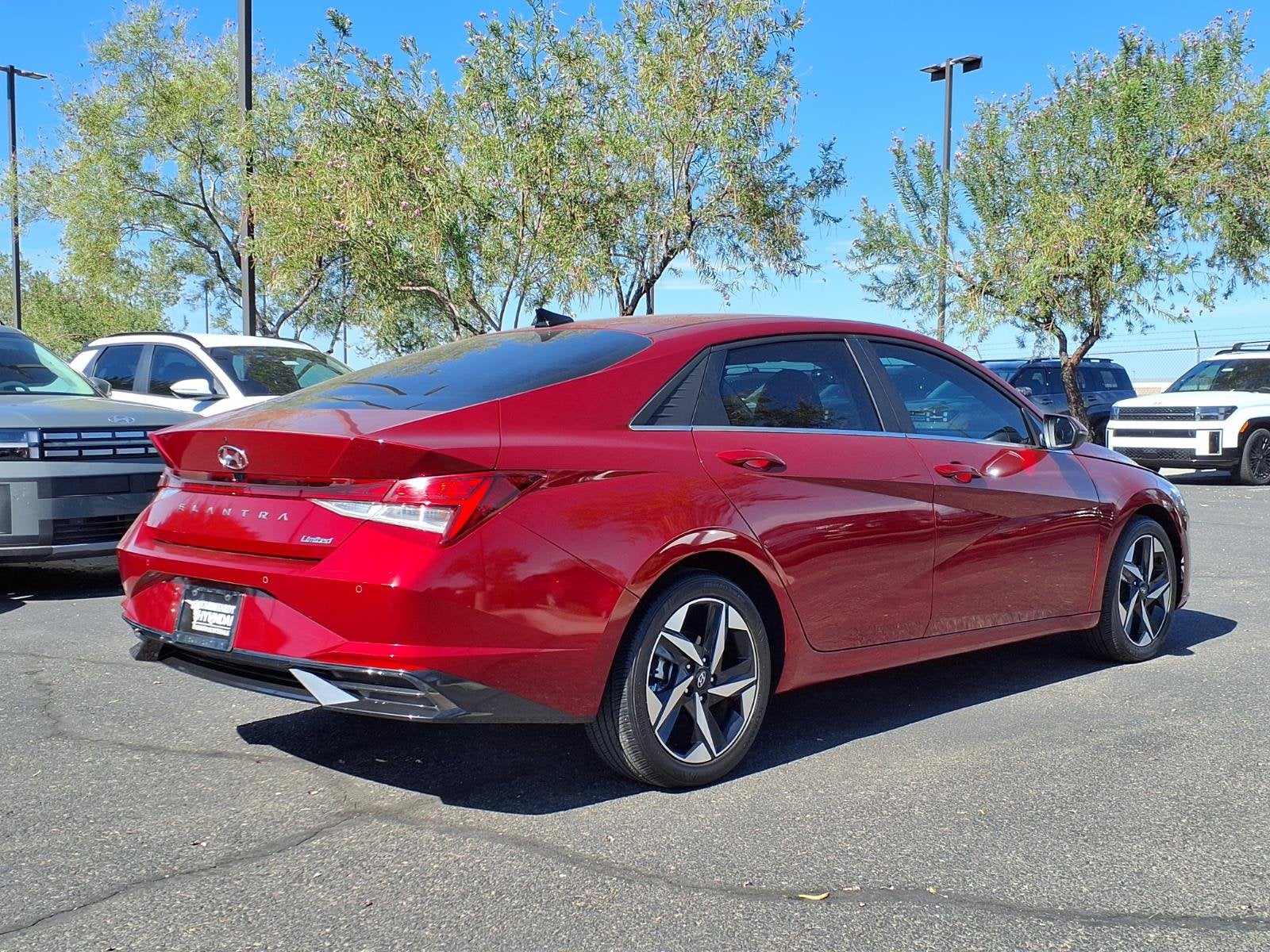 2023 Hyundai ELANTRA Limited