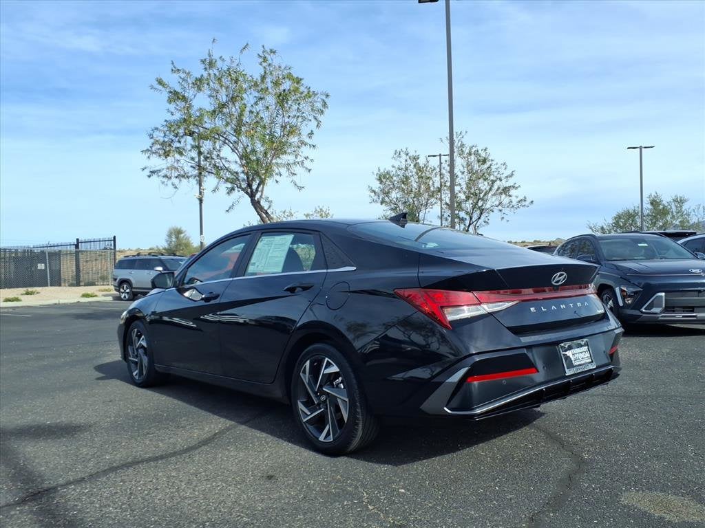 2024 Hyundai ELANTRA Limited