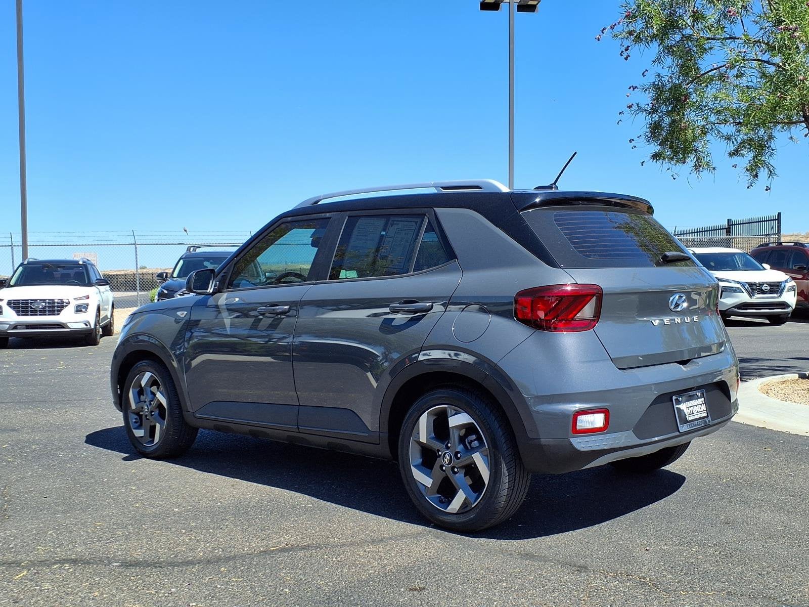 2023 Hyundai VENUE Limited