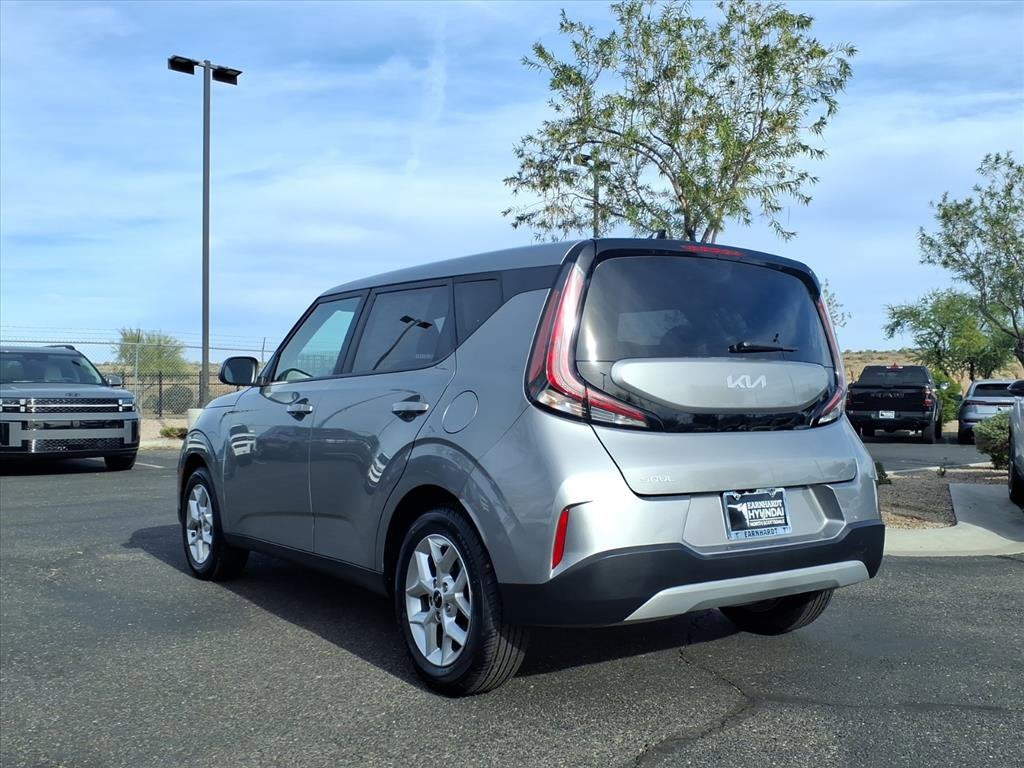 2024 Kia Soul LX