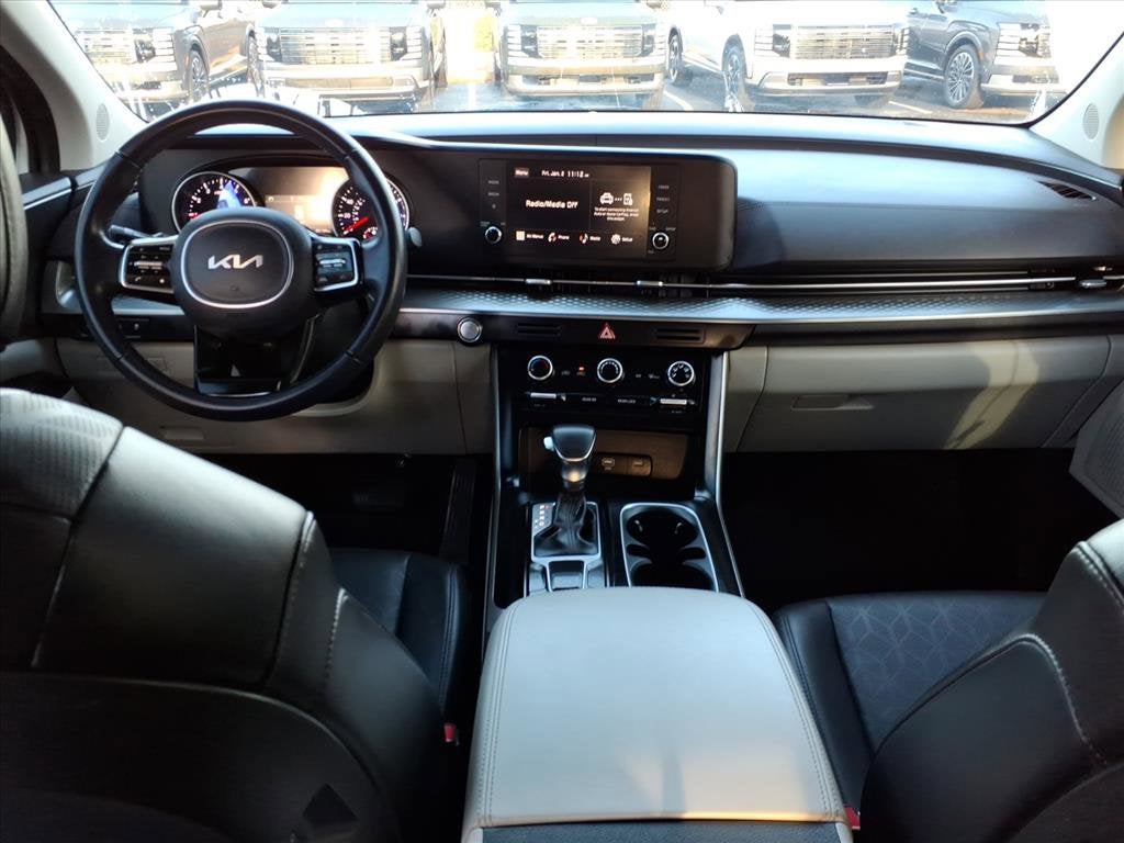 2024 Kia Carnival LX