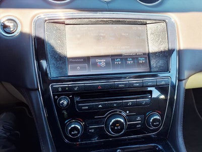 2013 Jaguar XJ Base