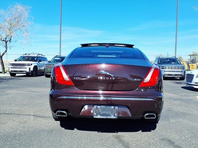 2013 Jaguar XJ Base