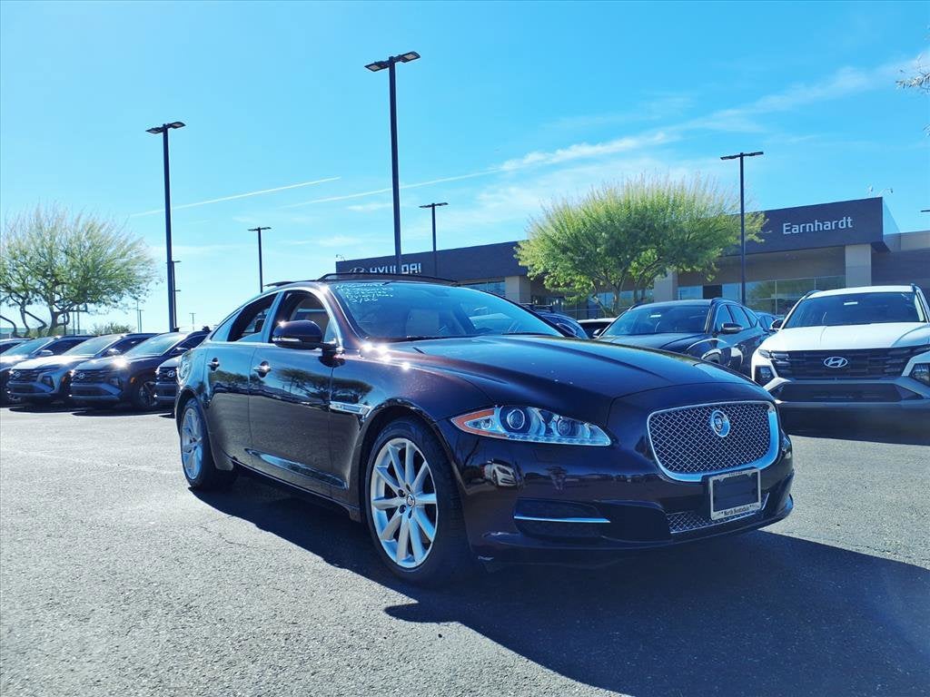 2013 Jaguar XJ Base
