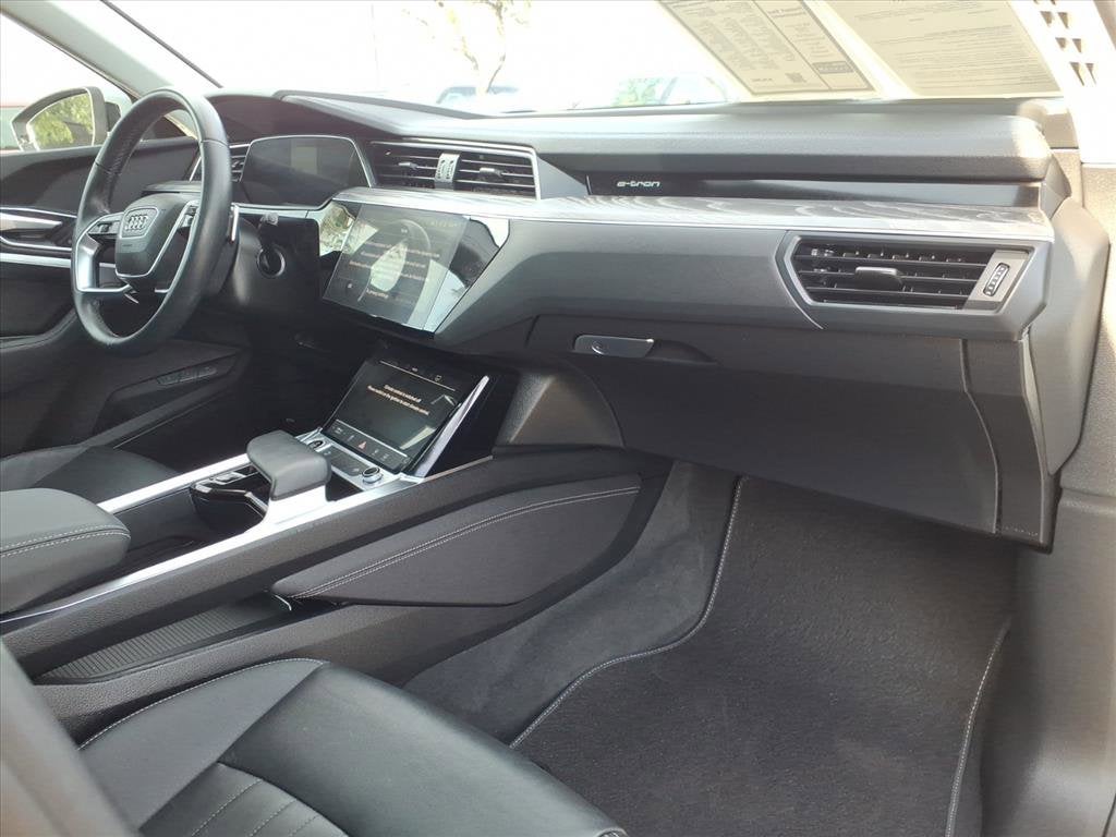 2022 Audi e-tron Premium