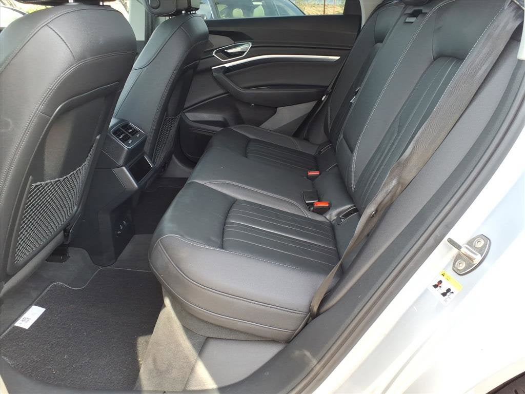 2022 Audi e-tron Premium