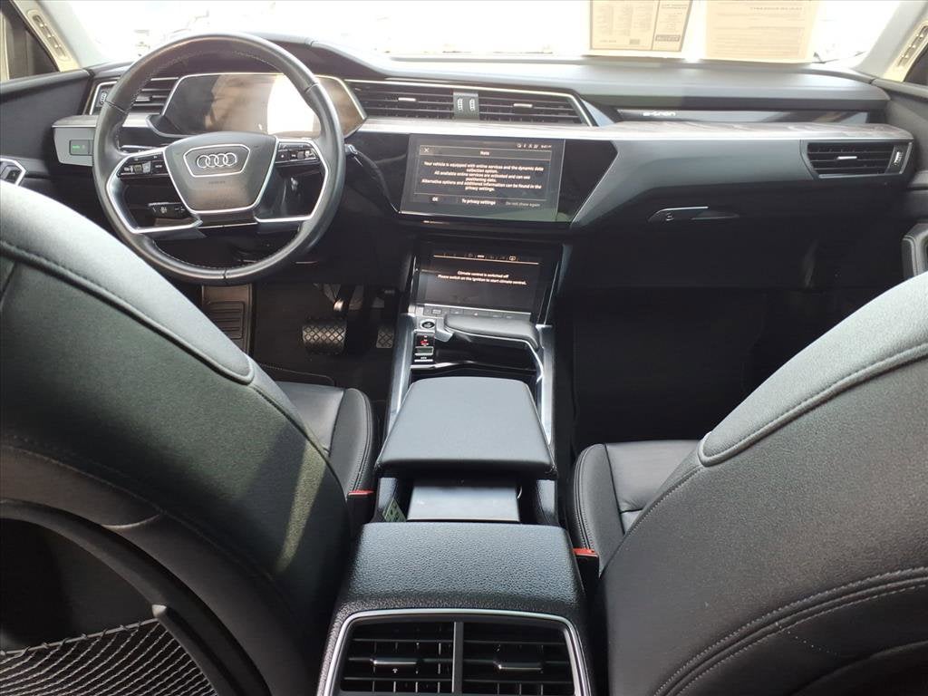 2022 Audi e-tron Premium