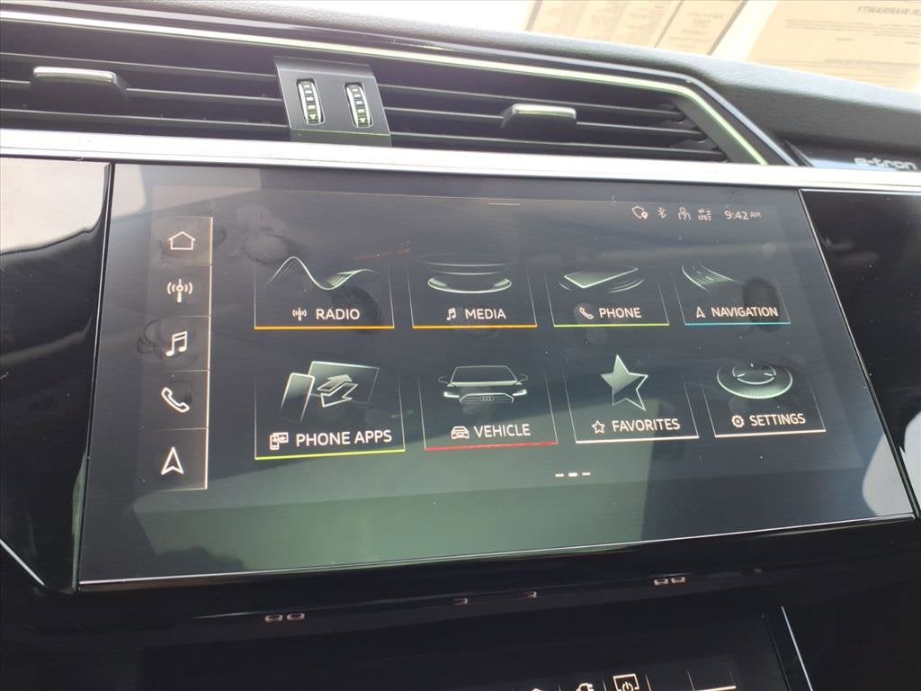 2022 Audi e-tron Premium