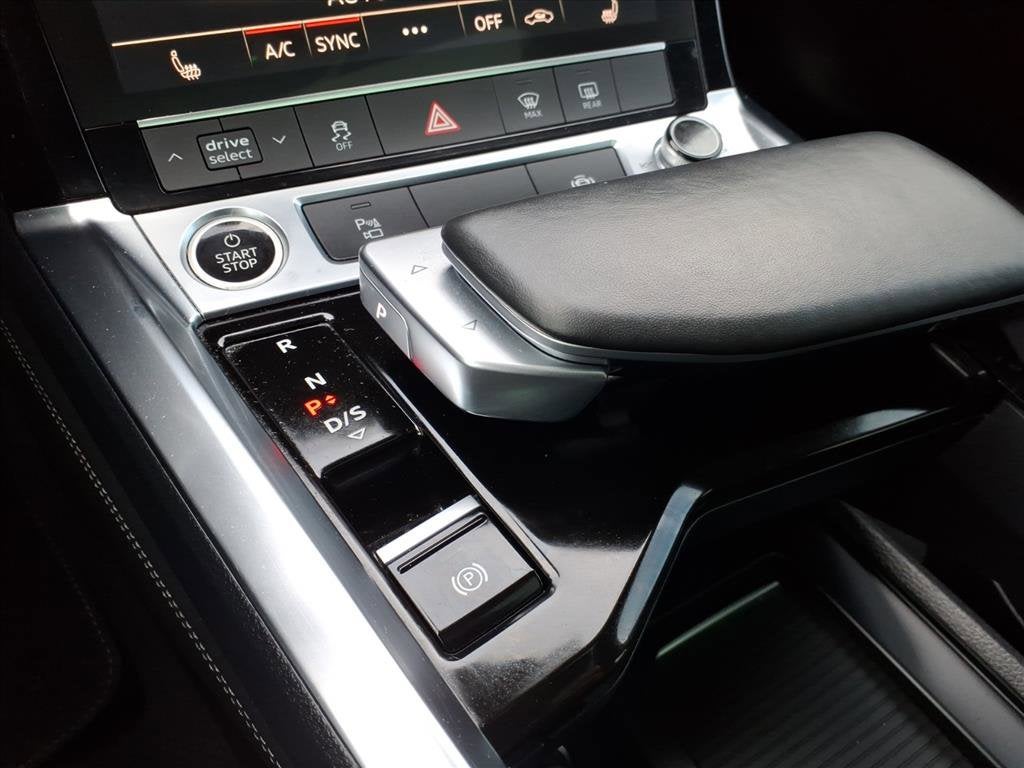 2022 Audi e-tron Premium