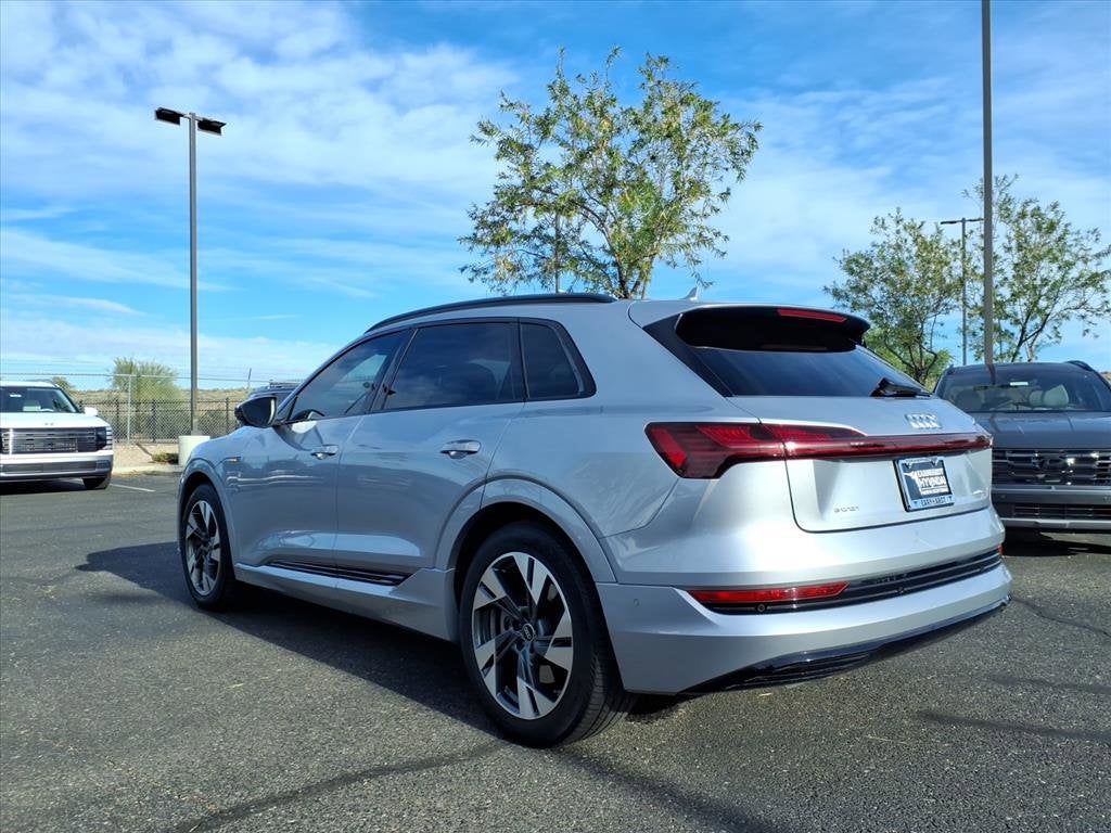 2022 Audi e-tron Premium