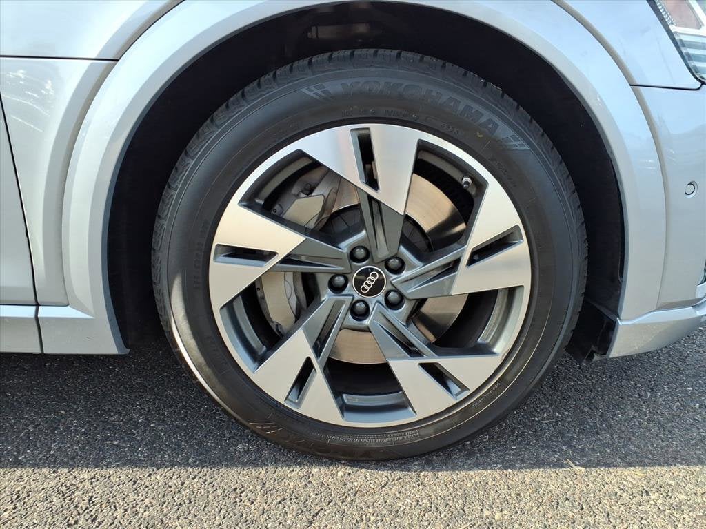 2022 Audi e-tron Premium