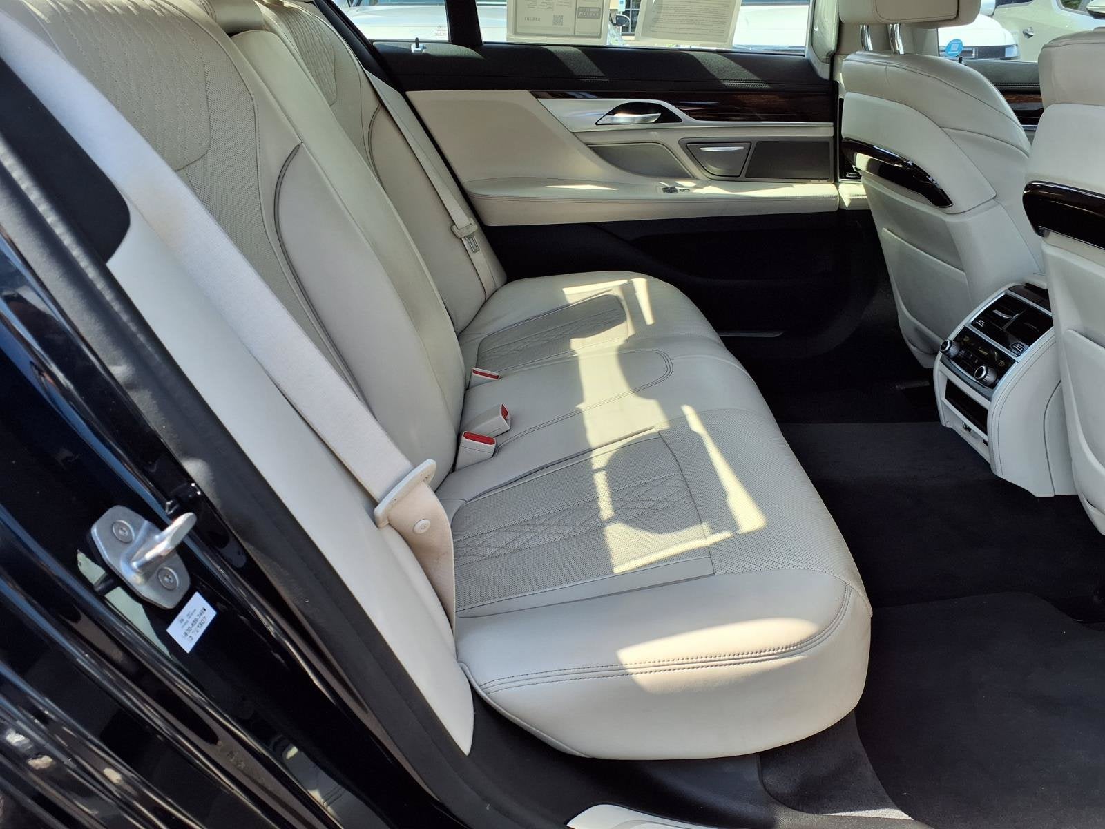 2020 BMW 7 Series 740i