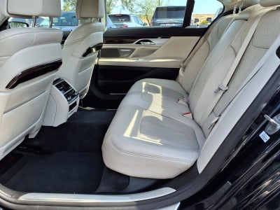 2020 BMW 7 Series 740i