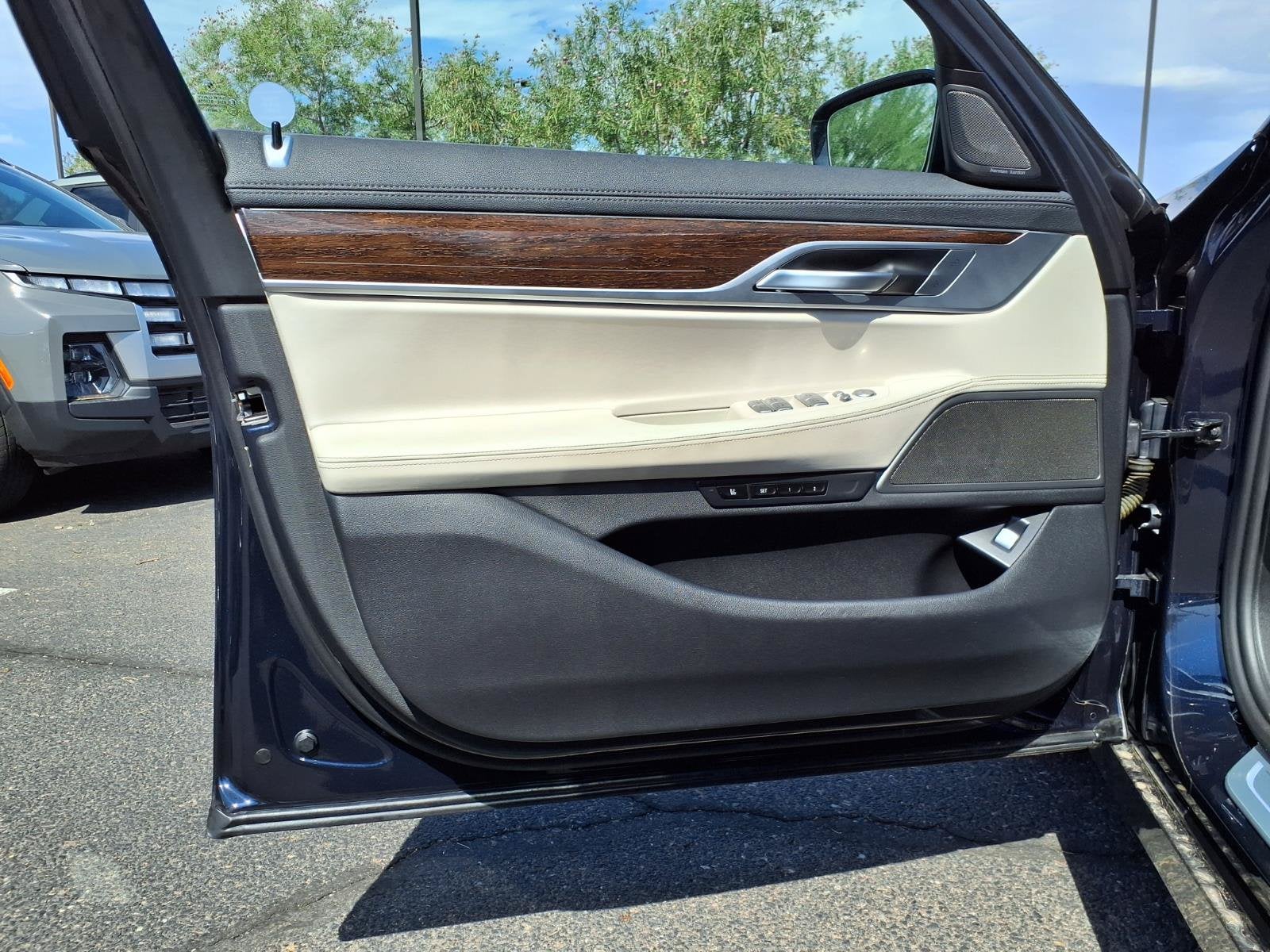 2020 BMW 7 Series 740i