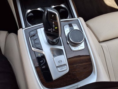 2020 BMW 7 Series 740i