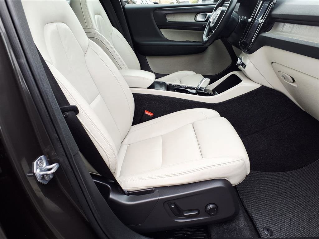 2019 Volvo XC40 Inscription