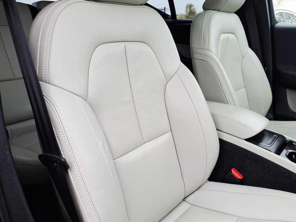 2019 Volvo XC40 Inscription