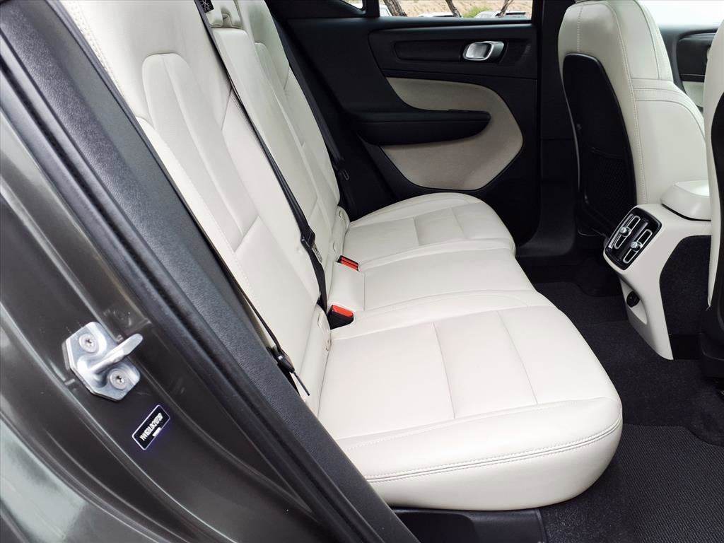 2019 Volvo XC40 Inscription