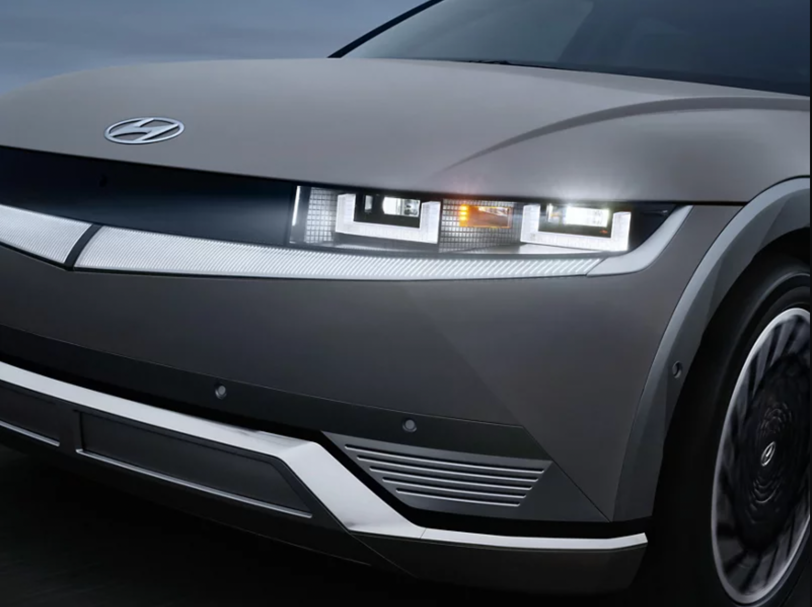 2022 Hyundai Ioniq 5 Review: more than a pretty face